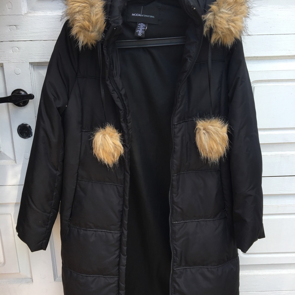 Moda International Long Puffed Jacket